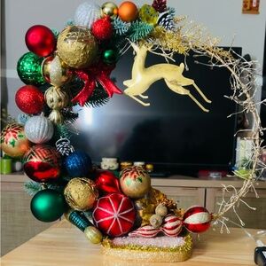 Festive Holiday Ornament with Gold Reindeer